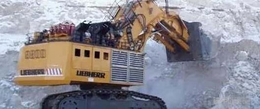 第二位:利勃海尔(liebherr)r9800特雷克斯rh400目前共生产了6台,第一