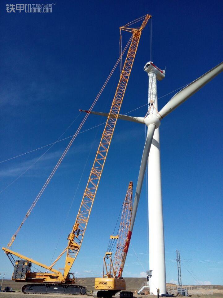 QUY450履带起重机扬威新疆风电场_铁甲工程机械网