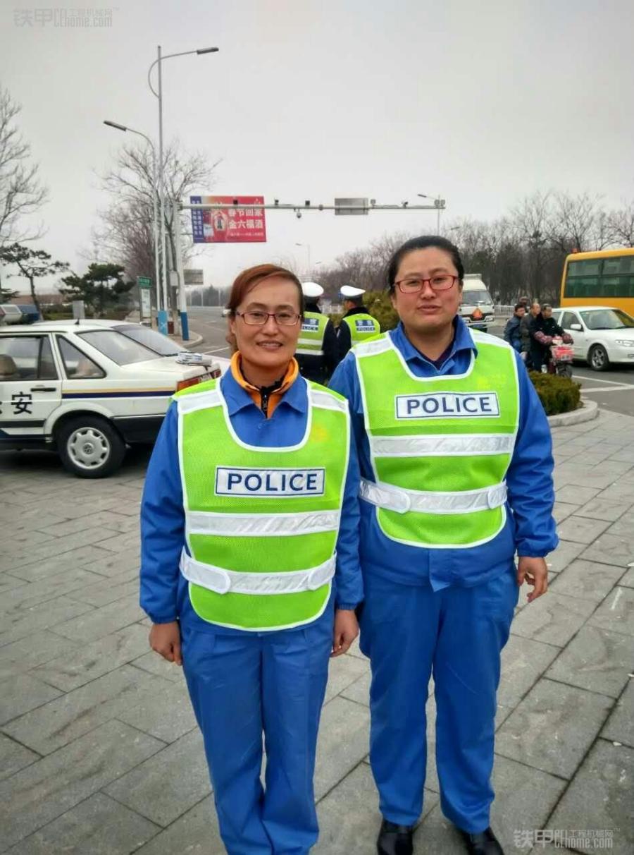 方圆集团电气有限公司 学雷锋 见行动