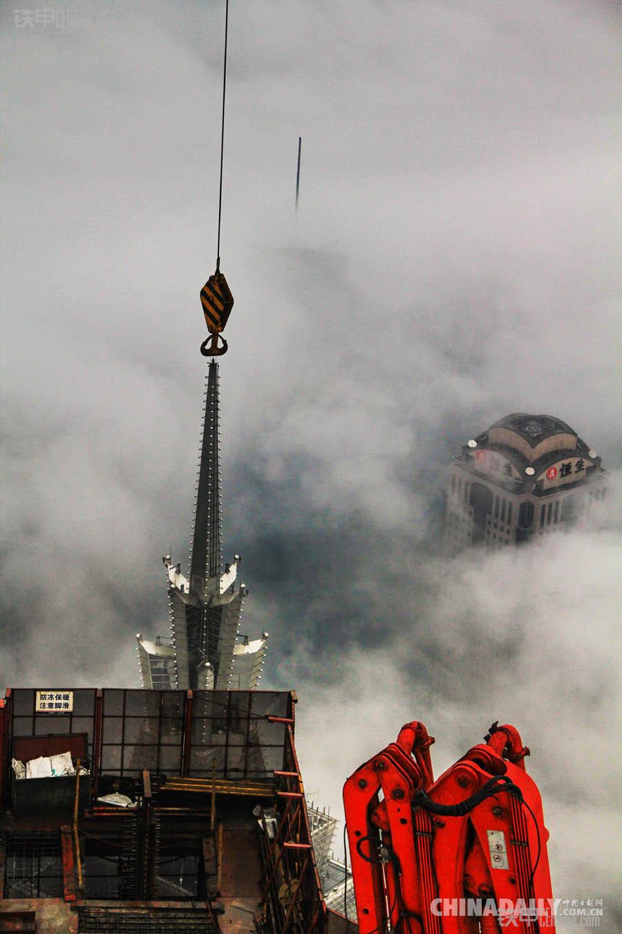 在650米云端开着吊车拍照是怎样的体验
