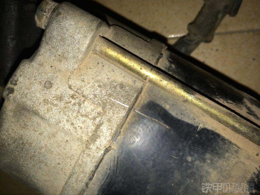 改装 图文记录装载机起动机的保养全过程上图是拆掉电磁开关之后的