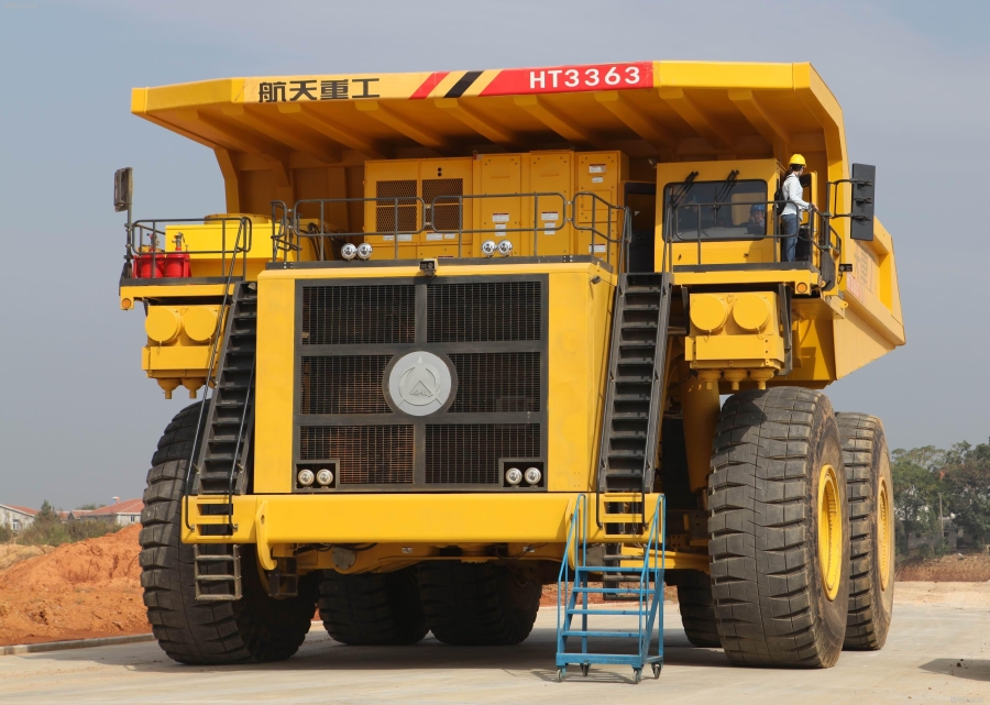 中国最大的矿山车图片