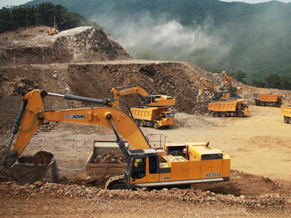 挖掘机10大高难度技术(2)——矿山作业