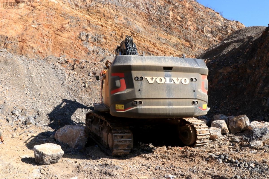 Экскаватор volvo ec950el