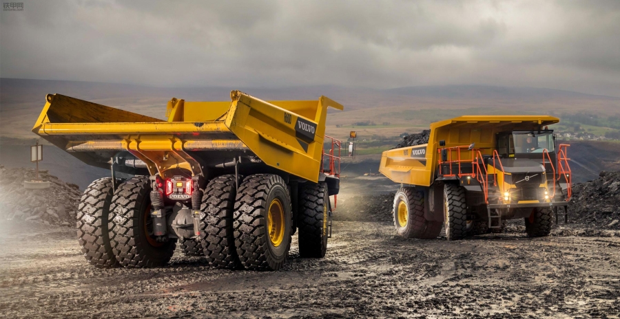 沃尔沃推出全新r100e刚性自卸卡车